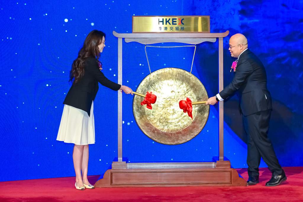 MiniMax港交所上市市值破763亿港元，成AI大模型IPO规模之最(图1)